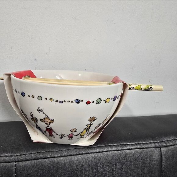 Nwt Ceramic Christmas Whoville Grinch Ramen Bowl & Chopsticks - Picture 4 of 8
